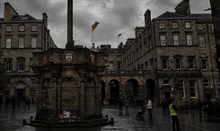 Mercat Cross Edimburgo